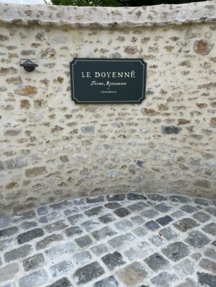 Le Doyenné – Remarkable food from the garden
